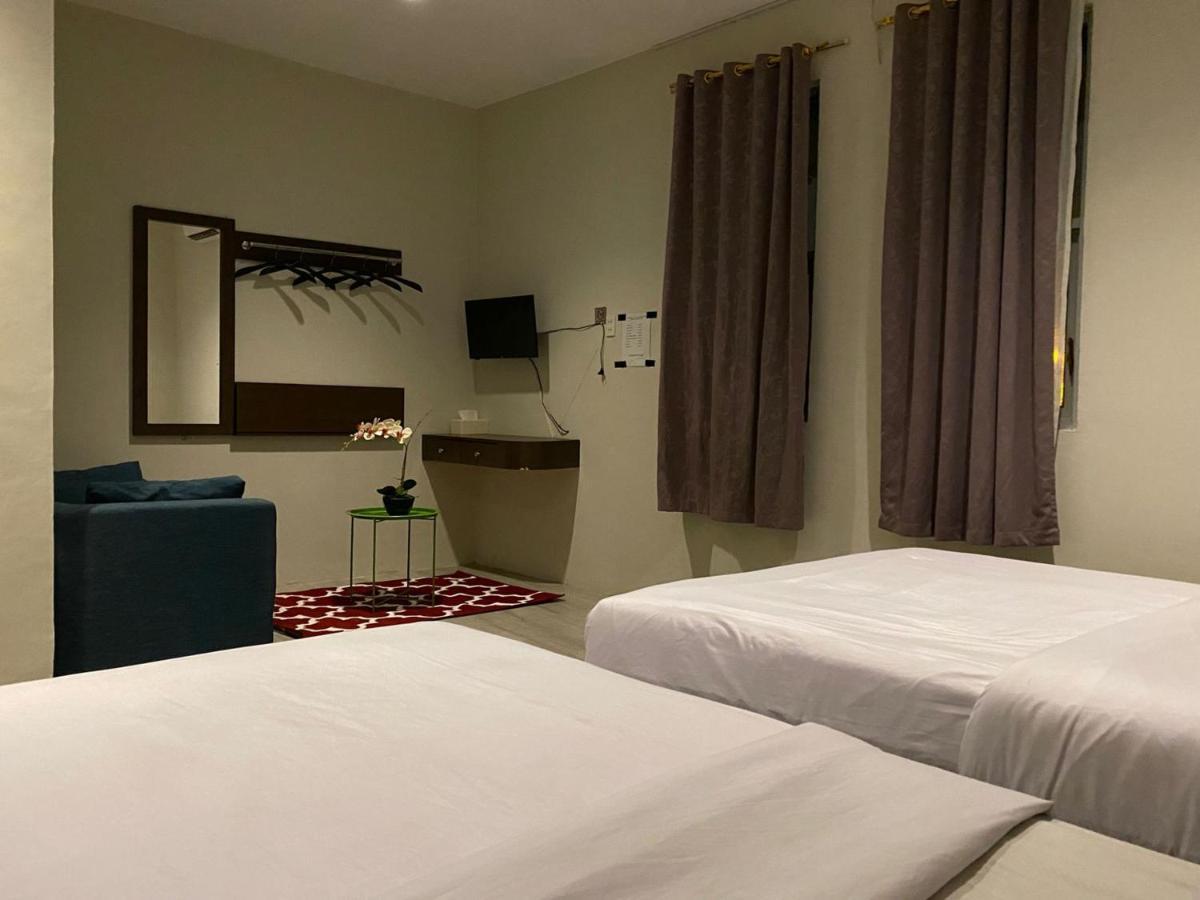 Vosstel Guest House Medan Exterior foto