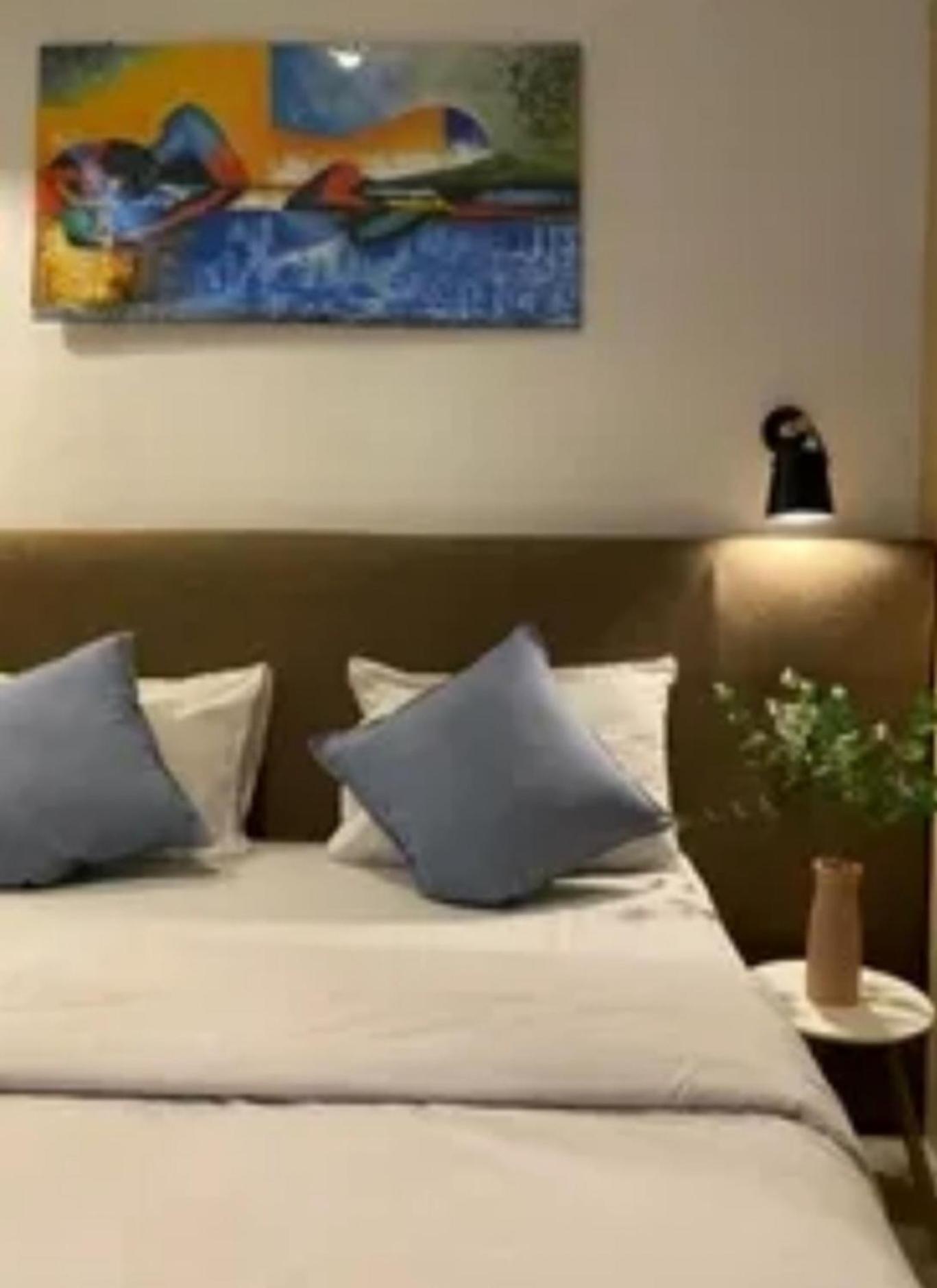 Vosstel Guest House Medan Exterior foto