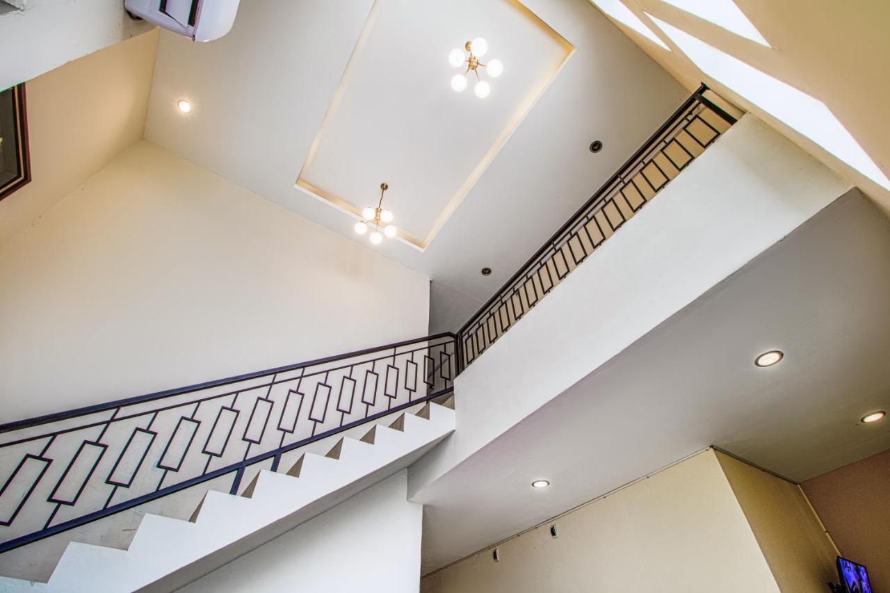 Vosstel Guest House Medan Exterior foto